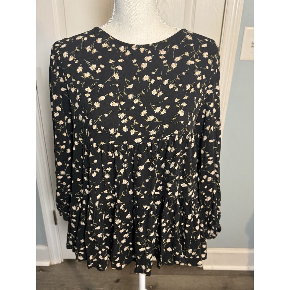 American Eagle Women’s Top, Black With Daisies, Over Sized, Flowy, Open Back, S